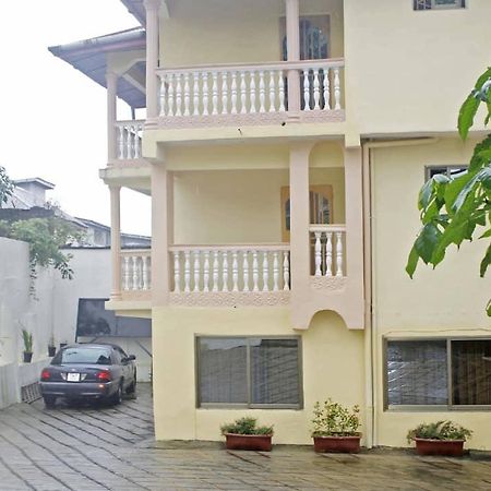 The Stafford Lodge Freetown Exterior foto