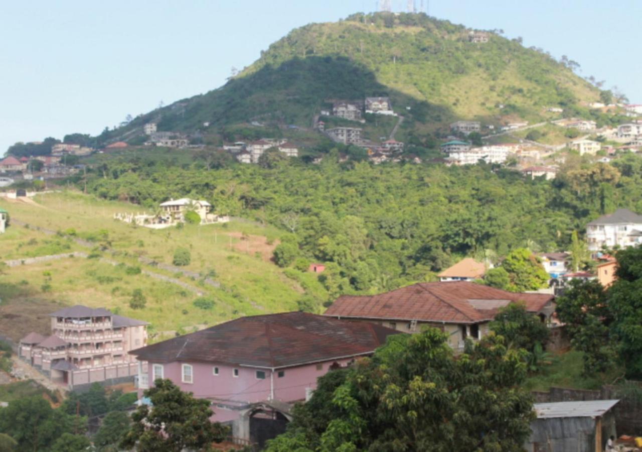 The Stafford Lodge Freetown Exterior foto